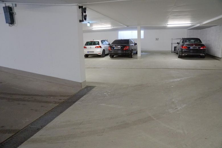 Markdorf’ta Alpler manzaralı, asansörlü ve küçük bir konut kompleksinde güneş alan 2,5 odalı çatı katı dairesi – Fotoğraf 37