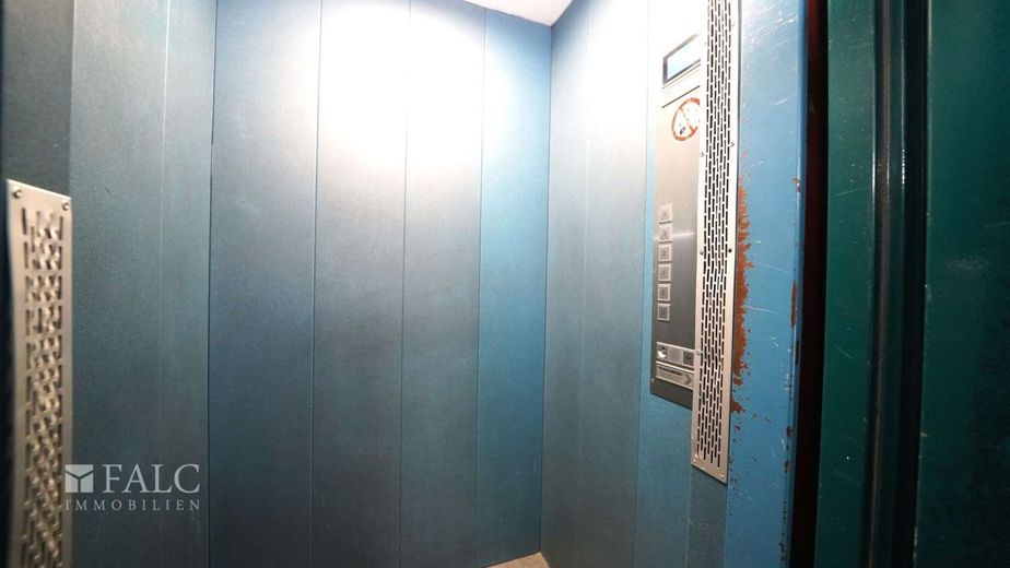 Perfekt für Paare oder Kleinfamilien: 3-Zimmer-Wohnung in Heilbronn - FALC Immobilien Heilbronn – Aufzug
