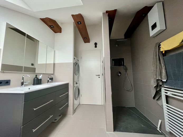 Moderne helle 4-Zimmer Wohnung 112 m2 neu mit EBK und Garage - provisionsfrei – Foto 12
