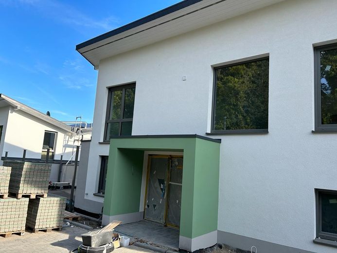 Top moderne, neuwertige 2 ZiKüche/Bad/ großer Balkon - Königsbergerstraße 1b – Foto 16