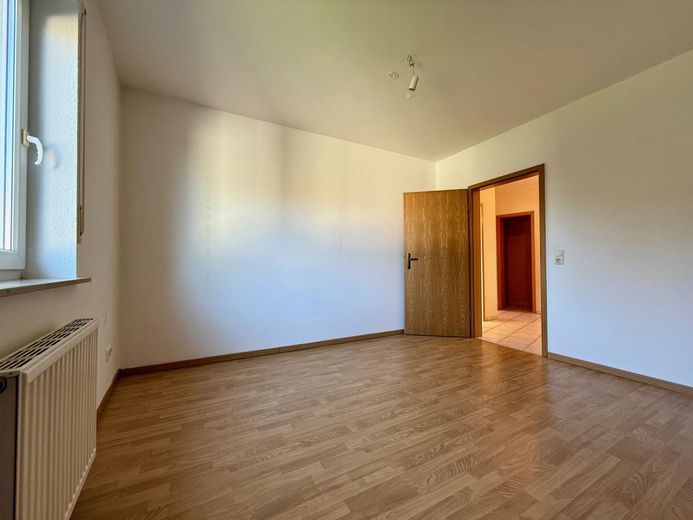 Fröndenberg-Ardey: Eigentumswohnung mit Balkon und Stellplatz zum Selberwohnen oder als Renditeobjekt! – Schlafzimmer
