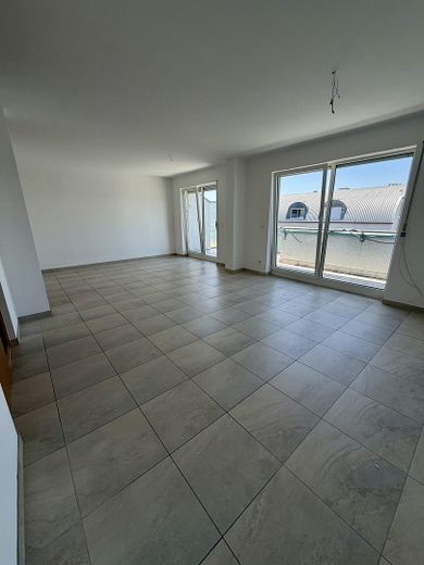 Wohnen mit Blick auf Burg Frankenstein -Erstbezug nach Renovierung- 2-Zimmer mit EBK & TG-Stellplatz – Wohn-/ Esszimmer