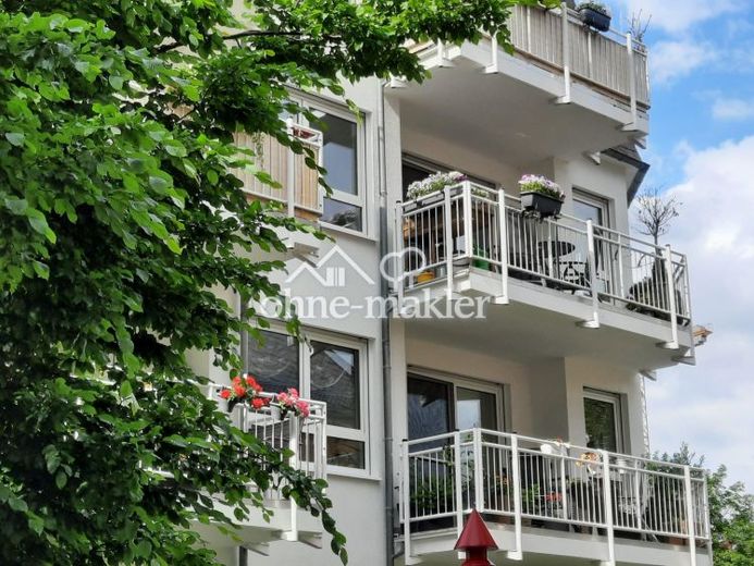 2 sonnige WE (5% Rendite) TOP gepflegt, Balkon, Aufzug, ruhig und trotzdem mitten in Zwickau! – Foto 1
