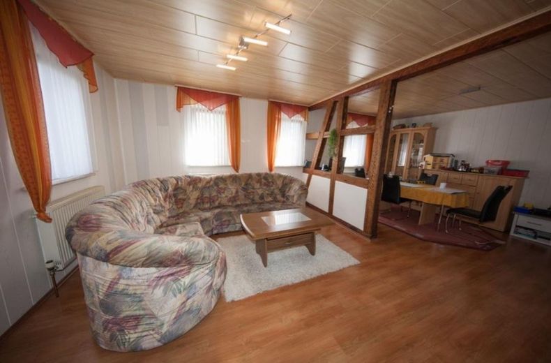 Huis met grote tuin en fruitbomen, landelijk, rustige ligging aan de dorpsrand – Foto 9