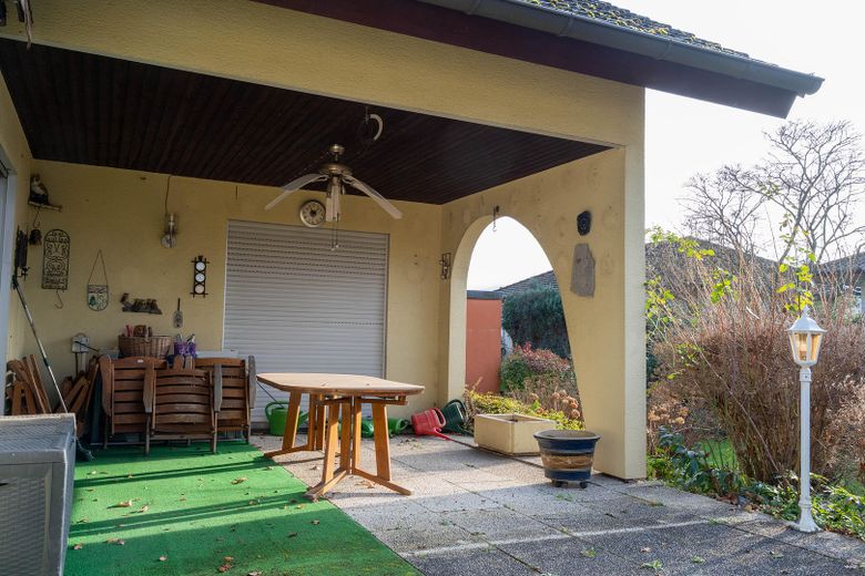 Perfektes Familienhaus für 2–4 Kinder – Ruhige Traumlage mit Garten und viel Platz in Bühl-Weitenung – Terrasse