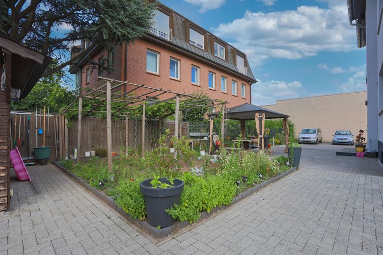 Provisionsfrei: Wohn- und Geschäftshaus Frankfurt-Seckbach mit vielseitiger Nutzung – Foto 7