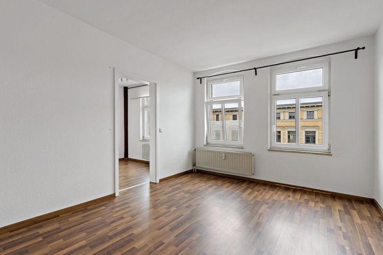 Gut geschnittene 2,5-Raumwohnung mit Einbauküche in der Torstraße! – Schlafzimmer