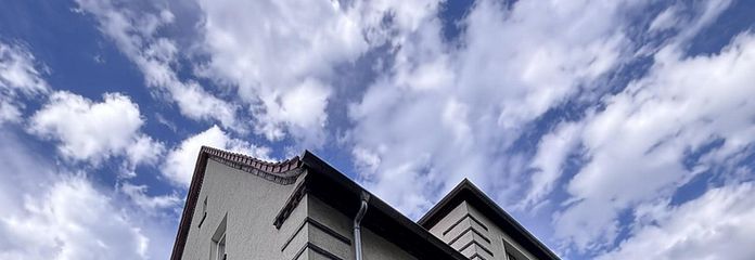 Hochwertig kernsanierte 4-Raum-Wohnung in Bitterfeld – modernes Wohnen nahe Goitzschesee – Wohnhaus