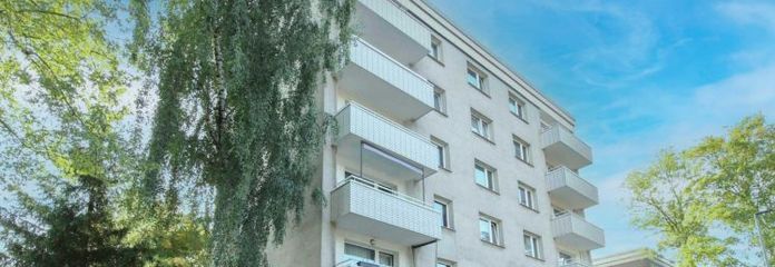 Gepflegte 4-Zimmer-Wohnung mit Balkon und Aufzug in Duisburg