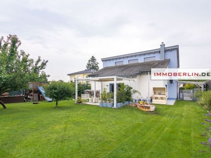 IMMOBERLIN.DE - Meravigliosa casa unifamiliare con giardino esposto a ovest e garage doppio vicino al lago – Foto 1