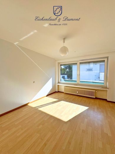 Großzügige 4 ZKB Wohnung mit Balkon &amp; Stellplatz in Dudweiler-Süd – Esszimmer OG
