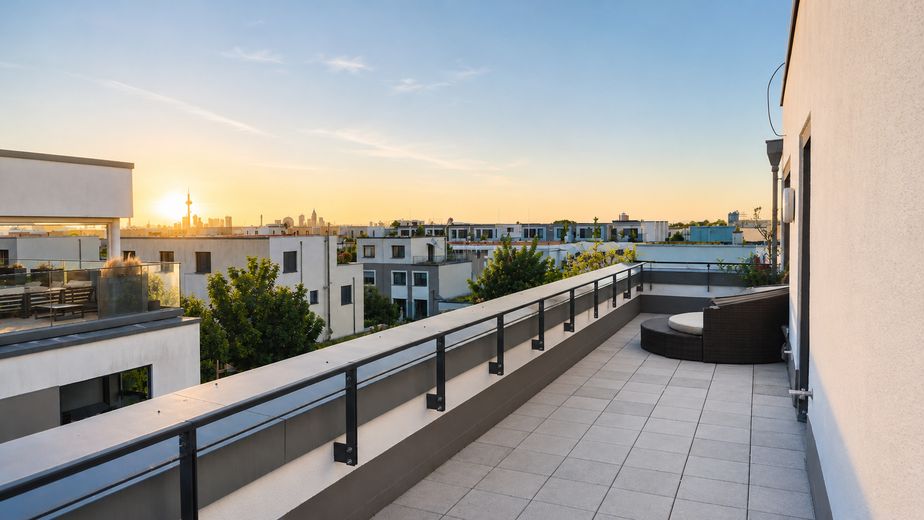 PROVISIONSFREI Penthouse 112 m², WESTFLÜGEL Riedberg, A+ Hausgeld EUR275 -  47,5m² Dachterrasse – Wunderschöne Dachterrasse