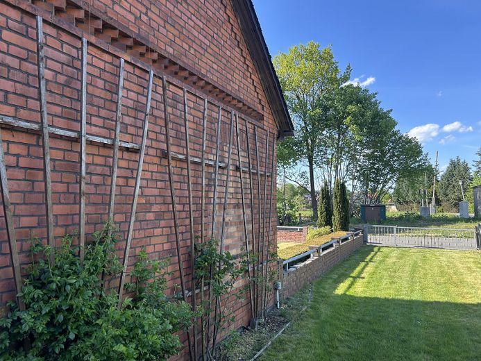 Mögliche Zufahrt Garten
