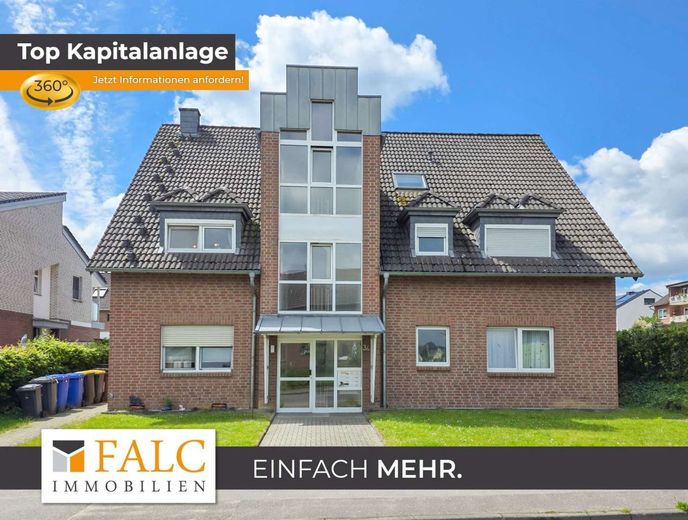 Kapitalanlage im Paket: 4 vermietete Wohnungen mit 4 Garagen und Stellplatz – Hausfront