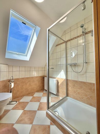 Familienglück in Gescher: Modernisiertes Einfamilienhaus in ruhiger Lage – Badezimmer Obergeschoss