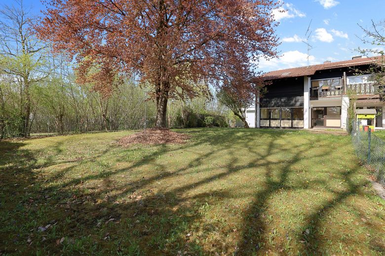 Haus- und Gartenansicht 