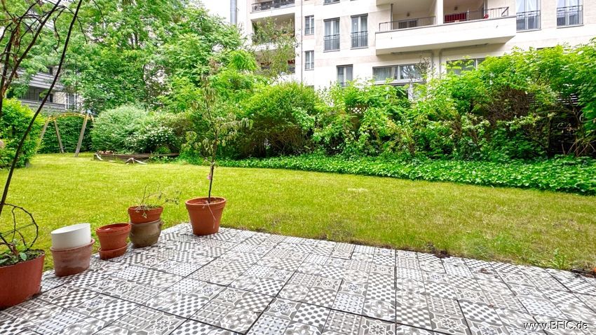 Ruhige Gartenterrasse mit 3-Zimmer-Wohnung - total zentral – IMG_3448