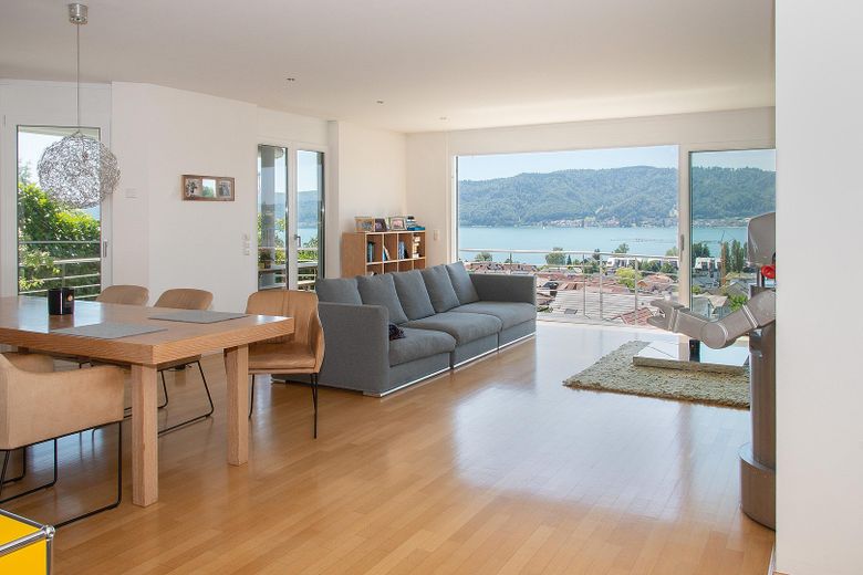 Porzione di bifamiliare con vista sul lago a Ludwigshafen – Foto 2