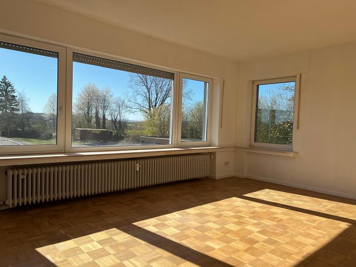 Große 2-Zimmer Wohnung mit EBK in Detmold – Foto 3