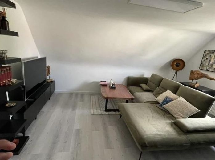 Moderne 2-Zi. DG-Wohnung in Griesheim, vollständig möbliert – Foto 6