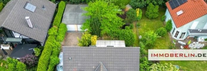 IMMOBERLIN.DE - ¡Ubicación agradable! Maravillosa casa en segunda línea con idílico jardín soleado