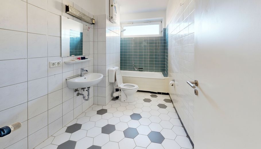 Wannenbad vor Sanierung