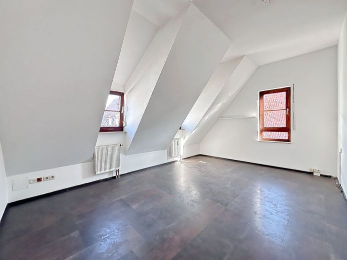 In zentraler Lage von Leonberg-Eltingen - helle 4-Zimmer-Maisonette mit Kfz.-Stellplatz – Elternschlafzimmer
