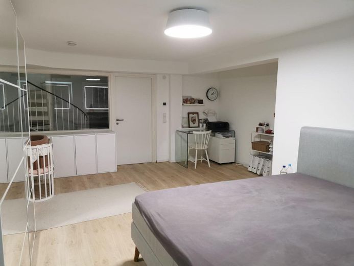 Esclusivo appartamento maisonette di 4,5 locali con giardino a Meerbusch Büderich – Schlafzimmer im Souterrain