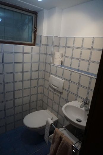 Großes Haus/Mehrgenerationenhaus in Huglfing von privat – WC Keller