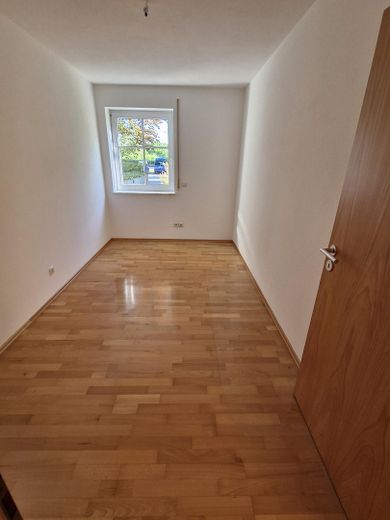 Gauting Seniorenresidenz, 3-Zi-Terrassenwohnung ohne Provision, ab 65 J. oder Kapitalanleger – Kl. Schlafzimmer/Büro