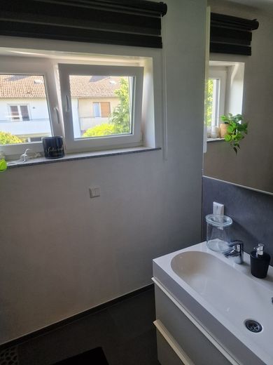 Wunderschöne Stadtvilla mit Einliegerwohnung z.B. direkt mit Mieteinnahmen starten! – Foto 23
