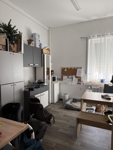 150 m² | 1.990 € netto | Praxis, Büro oder Laden | Klimatisiert | Barrierefrei | 3 Stellplätze – Foto 11