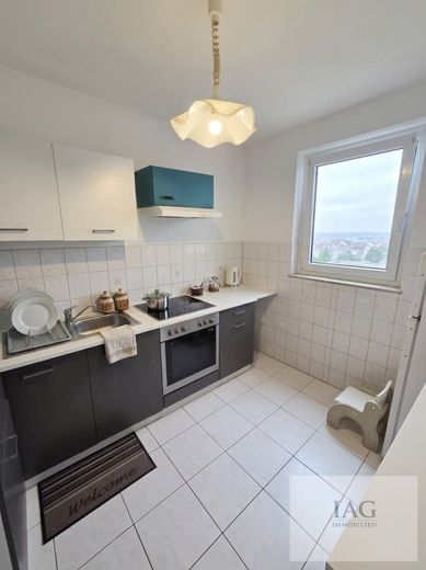 3-Zimmer-Wohnung mit Weitblick in zentraler Lage von Dietzenbach – Küche Bild 2
