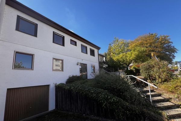 Charming detached house with dream terrace and plenty of potential