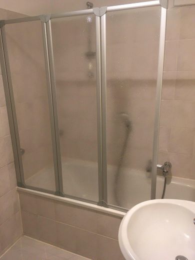 Senza provvigione: appartamento maisonette di 3,5 locali a Lüneburg (105m² di superficie abitabile), pompa di calore, balcone esposto a sud, posto auto – Badewanne mit Duschmöglichkeit