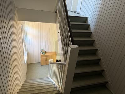 WOHNEN ÜBER DEN DÄCHERN MIT ENZBLICK – 1786651126_fbfb9d.jpg