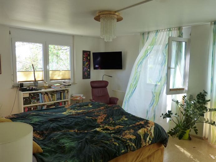Abitare a misura di famiglia con vista sul castello – Schlafzimmer 1. OG