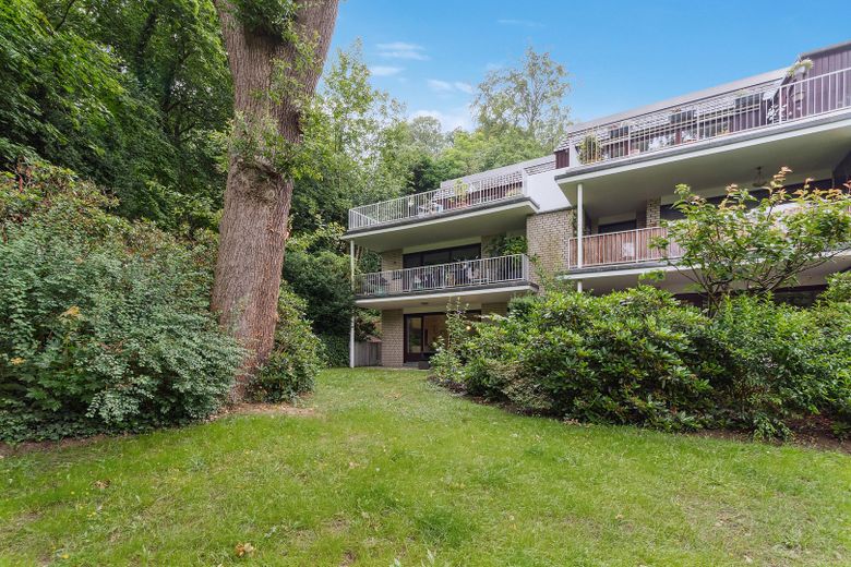 Maisonette-Gartenwohnung Blankenese – 50 m zum Elbstrand, Garten & Garage, 92+70 m² – Foto 15