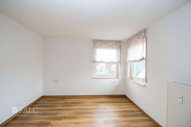 Exklusives Penthouse im Zentrum Göppingen – Schlafzimmer - (KI generiert)