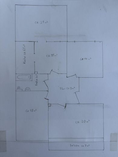 4,5 Zimmer Wohnung mit Balkon, Gartenmitbenutzung und 110qm Wohnfläche – Grundriss
