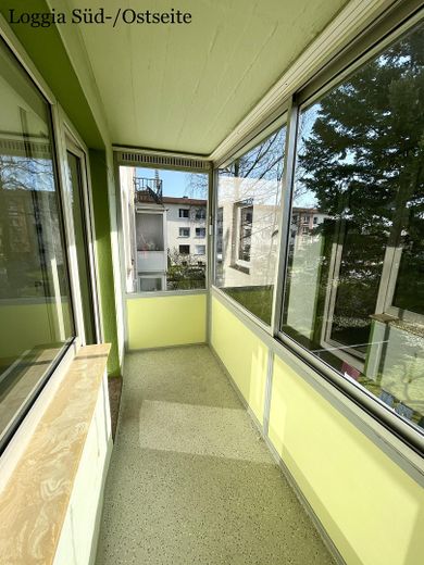 Gepflegte 3-Zimmer-Wohnung mit Balkon und Tageslichtbad nahe der Weser in Bremen-Woltmershausen – Balkon