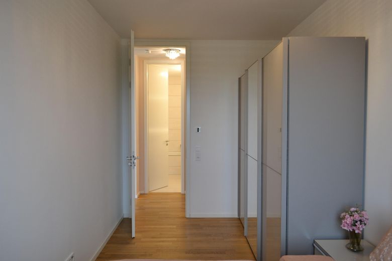 Beautiful 3-room apartment with a park view and plenty of sunlight in Riedberg, Frankfurt am Main – Schlafzimmer 2