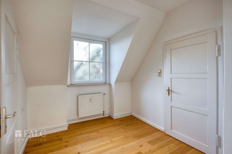Eigennutzung oder Kapitalanlage? – Zimmer 2 leer - (KI generiert)