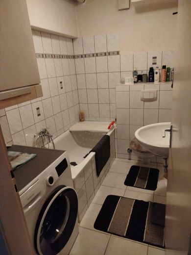Appartement soigné de 3 pièces – Bad