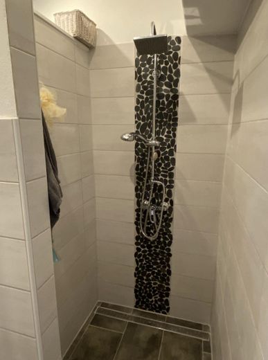Zweifamilienhaus renoviert, Glasfaser, Einliegerwohnung mgl., niedrige Heizkosten, von privat – Foto 10