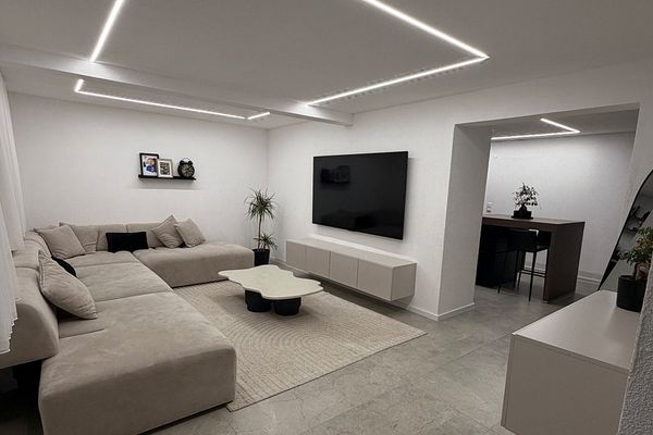Reiheneckhaus, Garage, Keller & 5 Zimmern – Privatverkauf
