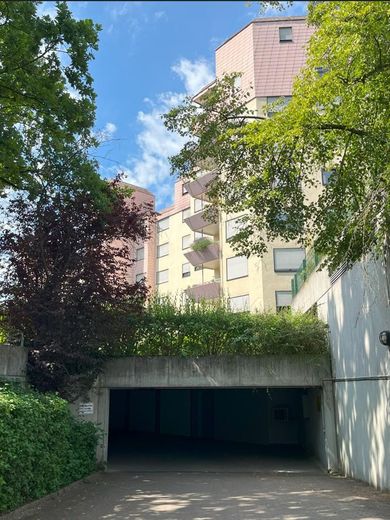 Tiefgaragenzufahrt
