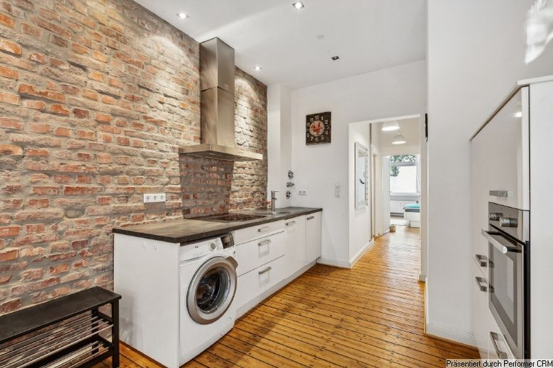 Sehr schöne Altbauwohnung mit Terrasse zum Hof, Dielenboden und geschmackvoller Möblierung, Internetzugang – 7a484a1dc24e69b047abb186aa4cd67ca03952ec.jpg