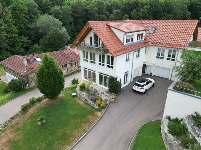 Zufahrt Haupthaus
