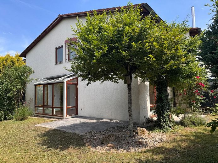 Haus Ansicht Gartenseite